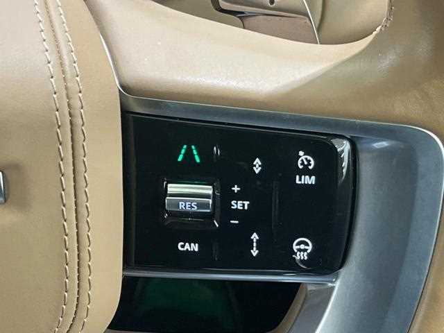 Land Rover Range Rover 2024 — миниатюра 7
