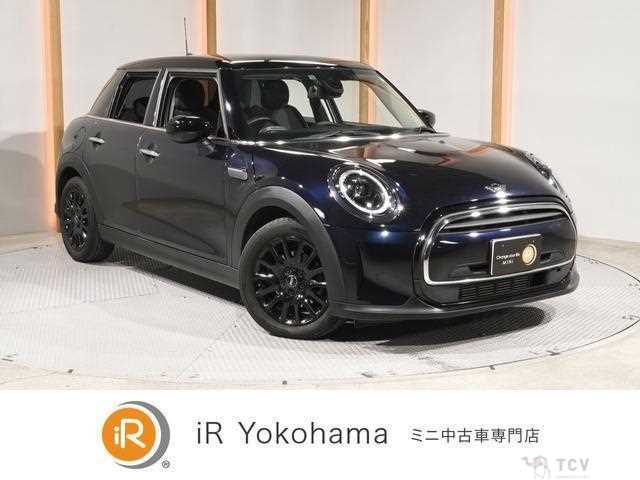 2022 BMW MINI