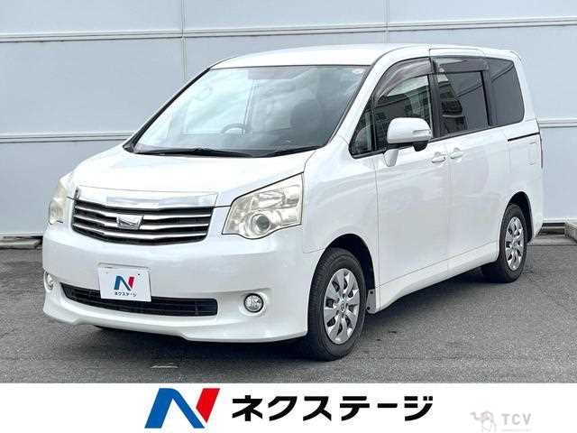 2013 Toyota Noah