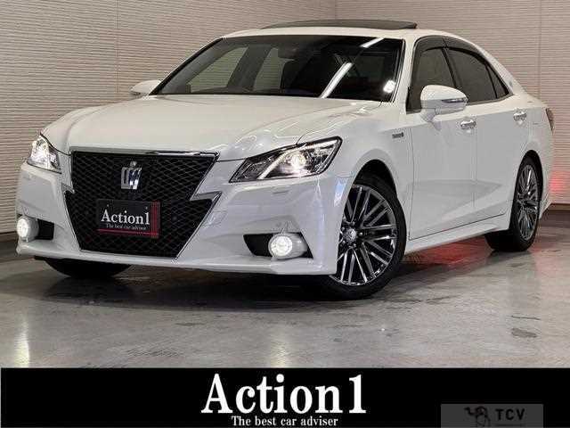 2015 Toyota Crown Hybrid