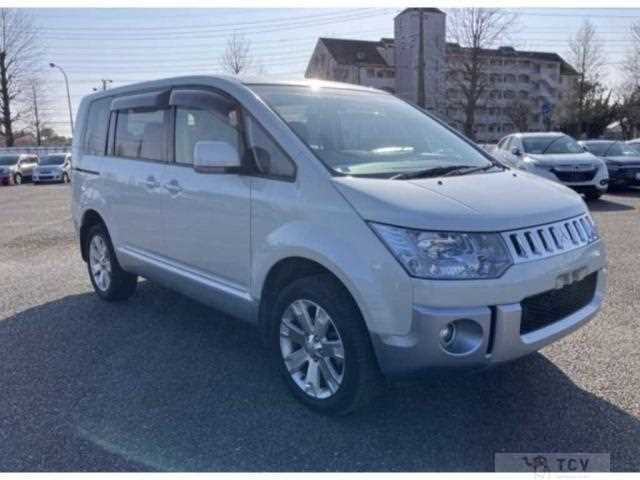 2016 Mitsubishi Delica D5