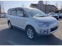 2016 Mitsubishi Delica D5