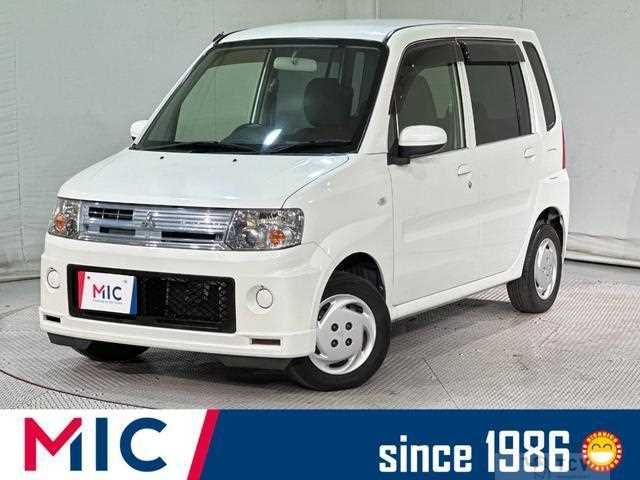 2013 Mitsubishi Toppo