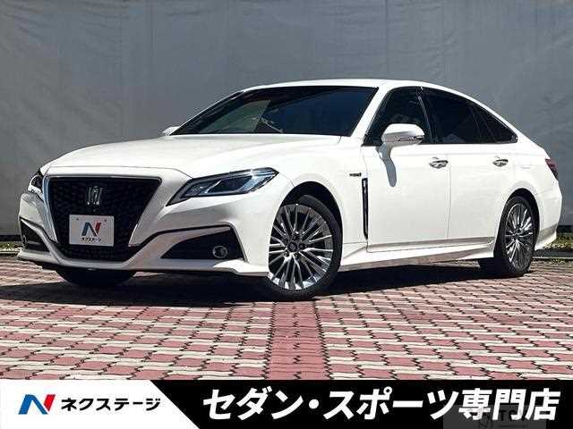 2020 Toyota Crown Hybrid