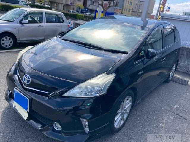 2013 Toyota PRIUS α