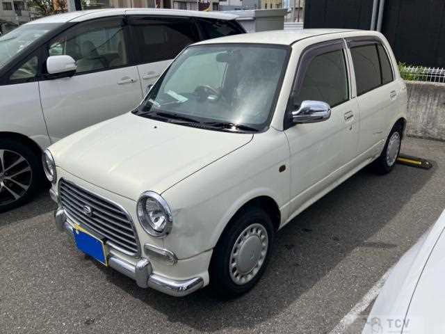 2001 Daihatsu Miragino