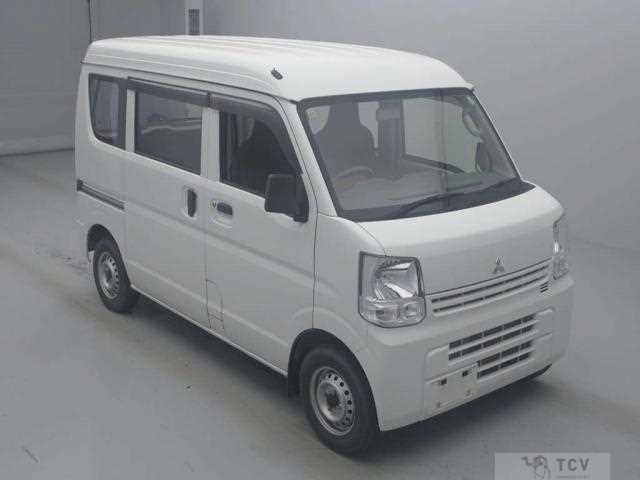 2017 Mitsubishi Minicab Van