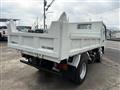 2013 Isuzu Elf Truck