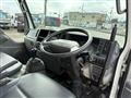 2013 Isuzu Elf Truck