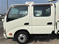 2013 Hino Dutro
