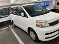 2002 Toyota Voxy