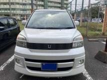 2002 Toyota Voxy