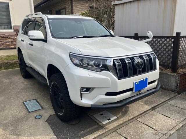 2018 Toyota Land Cruiser Prado