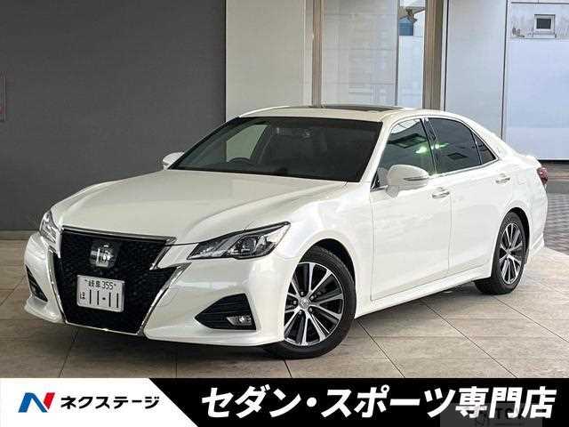 2015 Toyota Crown