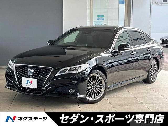 2019 Toyota Crown Hybrid