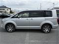 2019 Mitsubishi Delica D5