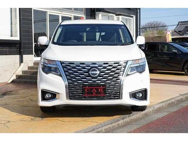 Nissan Elgrand 2024 — фото 3 купить в Москве
