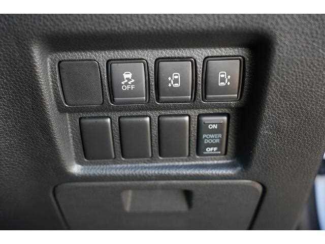 Nissan Elgrand 2024 — фото 10 купить в Москве