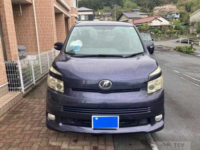 2008 Toyota Voxy
