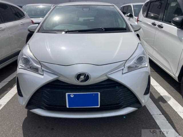 2017 Toyota Vitz