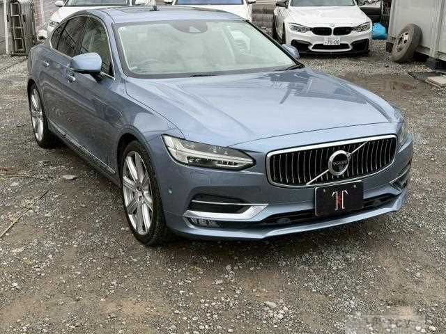 2017 Volvo S90