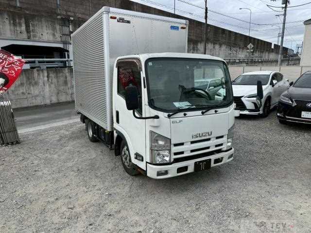 2015 Isuzu Elf Truck