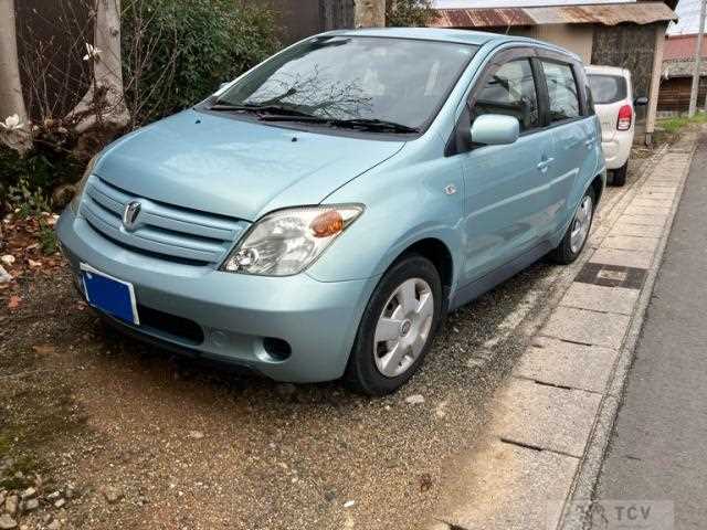 2005 Toyota IST