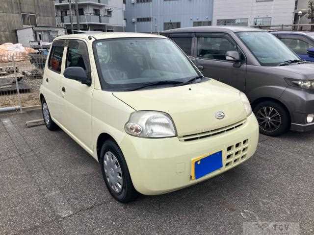 2011 Daihatsu Esse