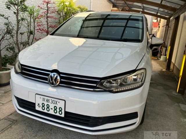 2019 Volkswagen Golf Touran