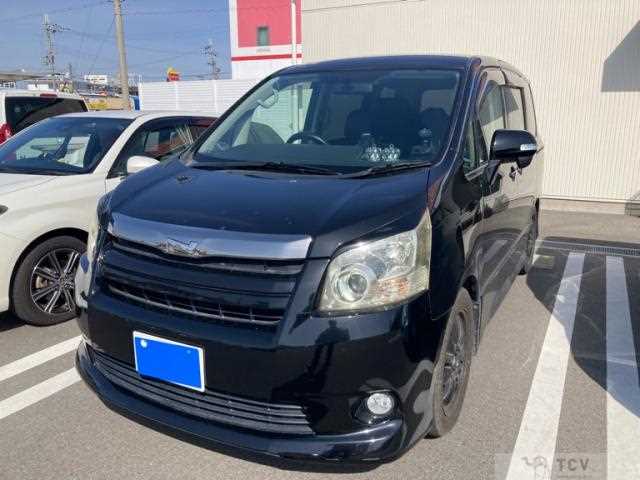 2007 Toyota Noah