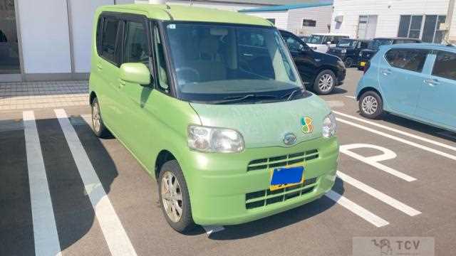 2011 Daihatsu Tanto