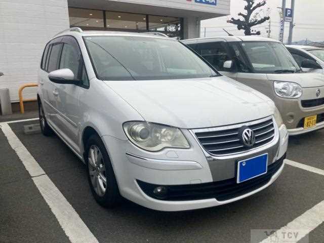 2010 Volkswagen Golf Touran