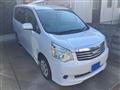 2013 Toyota Noah