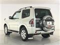 2016 Mitsubishi Pajero