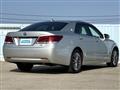 2013 Toyota Crown Hybrid