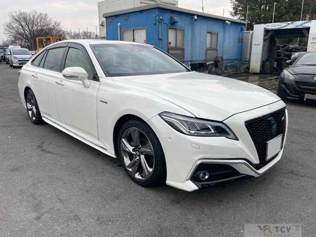 2019 Toyota Crown Hybrid