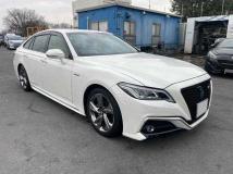 2019 Toyota Crown Hybrid
