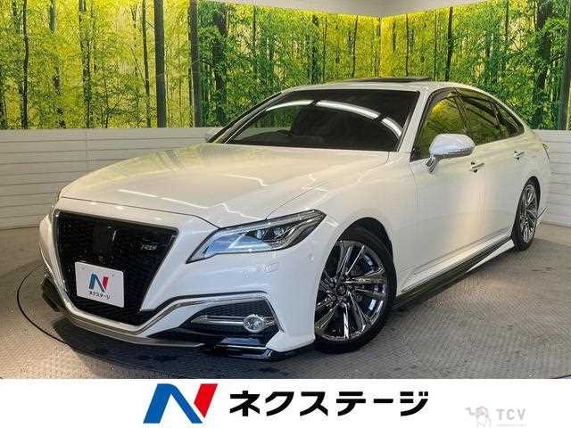 2019 Toyota Crown Hybrid