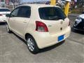 2005 Toyota Vitz