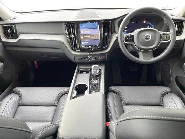Volvo XC60 2025 — фото 3 купить в Москве