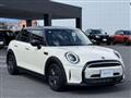 2022 BMW MINI