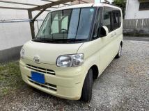 2011 Daihatsu Tanto