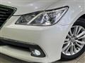 2013 Toyota Crown Hybrid