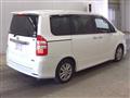 2012 Toyota Noah