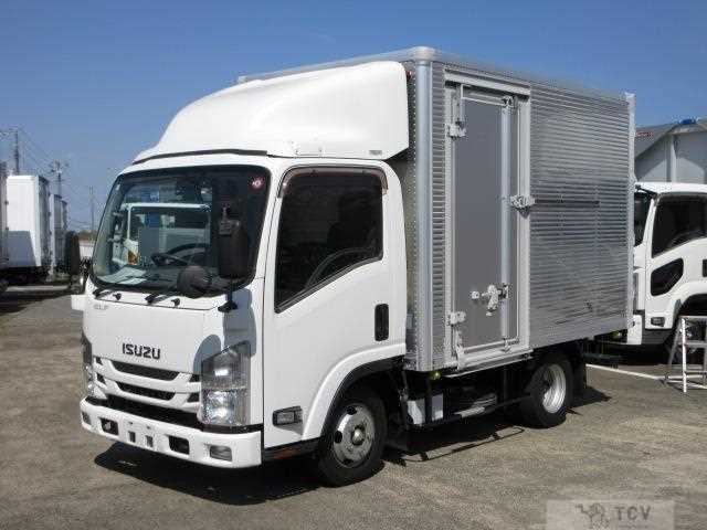 2018 Isuzu Elf Truck