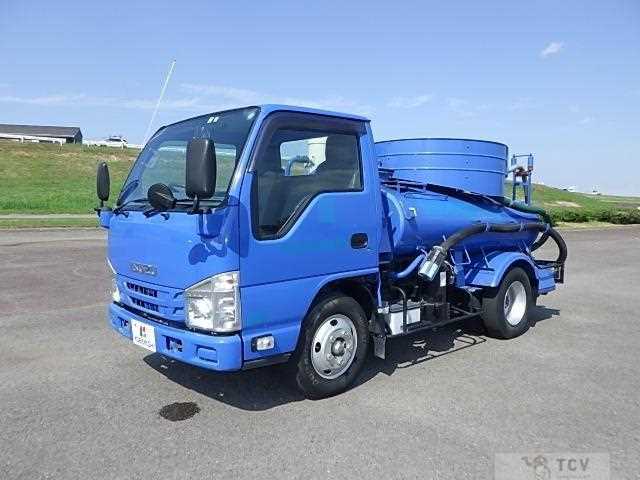 2017 Isuzu Elf Truck