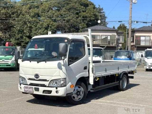 2021 Hino Dutro