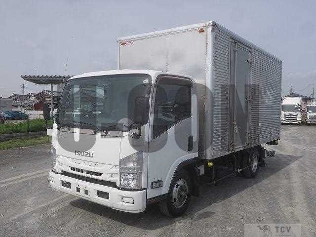 2017 Isuzu Elf Truck