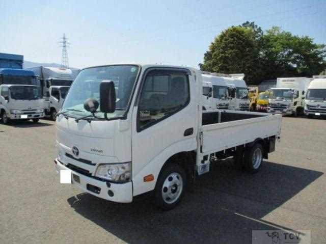 2025 Toyota Dyna Truck