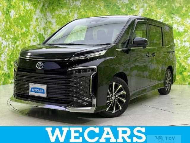 2022 Toyota Voxy